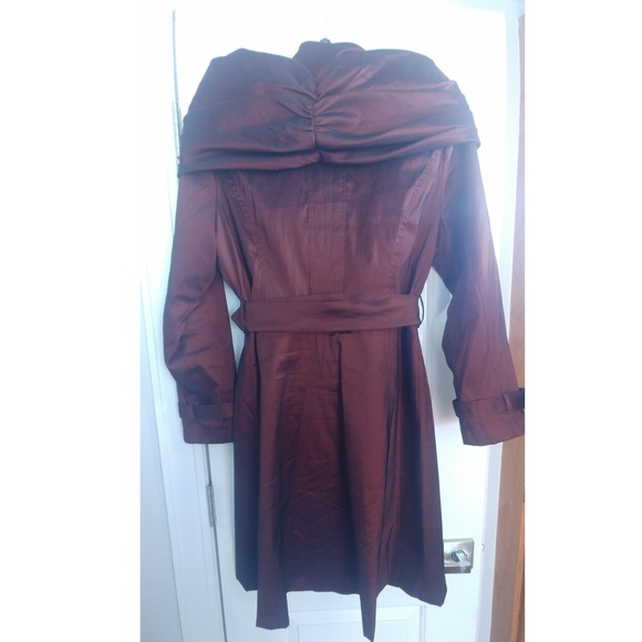 Samuel Dong dressy trench coat. Medium - Picture 3 of 6